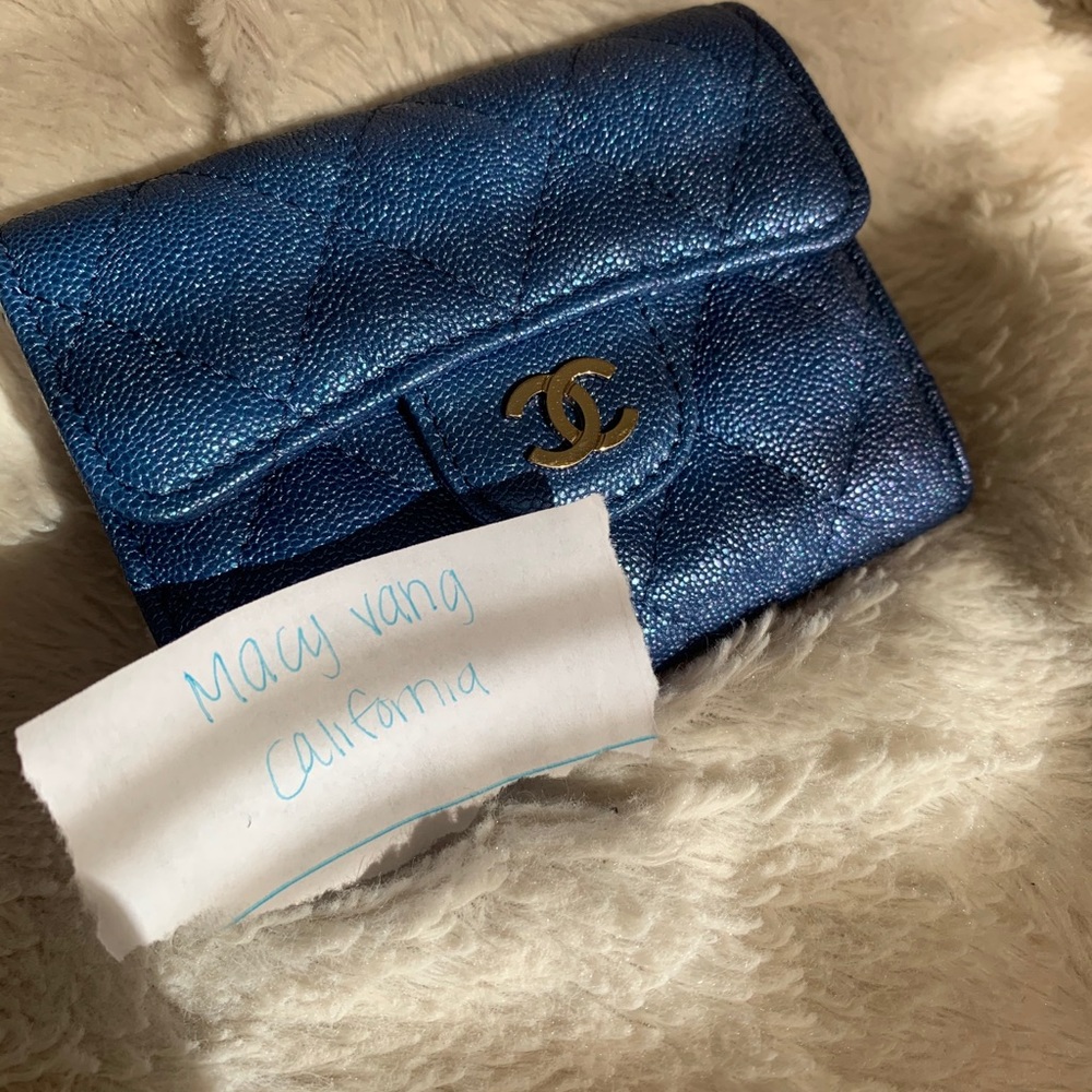 Chanel 19s iridescent blue xl cardholder
